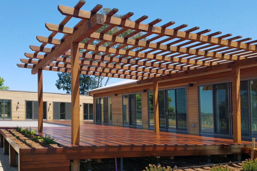 Concevoir des pergolas à Rennes en harmonie avec l&rsquo;architecture de votre maison