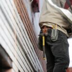 Couvreur à Louannec ou charpentier : quelles différences dans les métiers du bâtiment ?