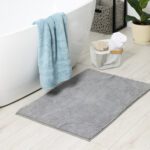 Rénovation de salle de bain à Cagnes-sur-Mer : Comment choisir le bon revêtement de sol ?